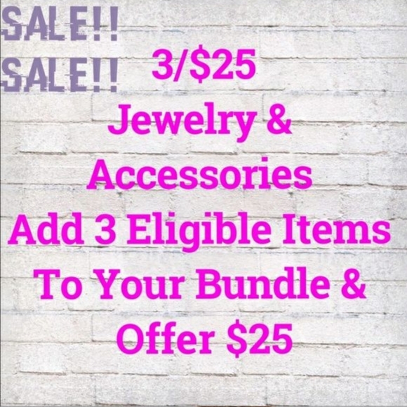 3/$25 💖 CZ Stud Halo Earrings - Picture 6 of 6